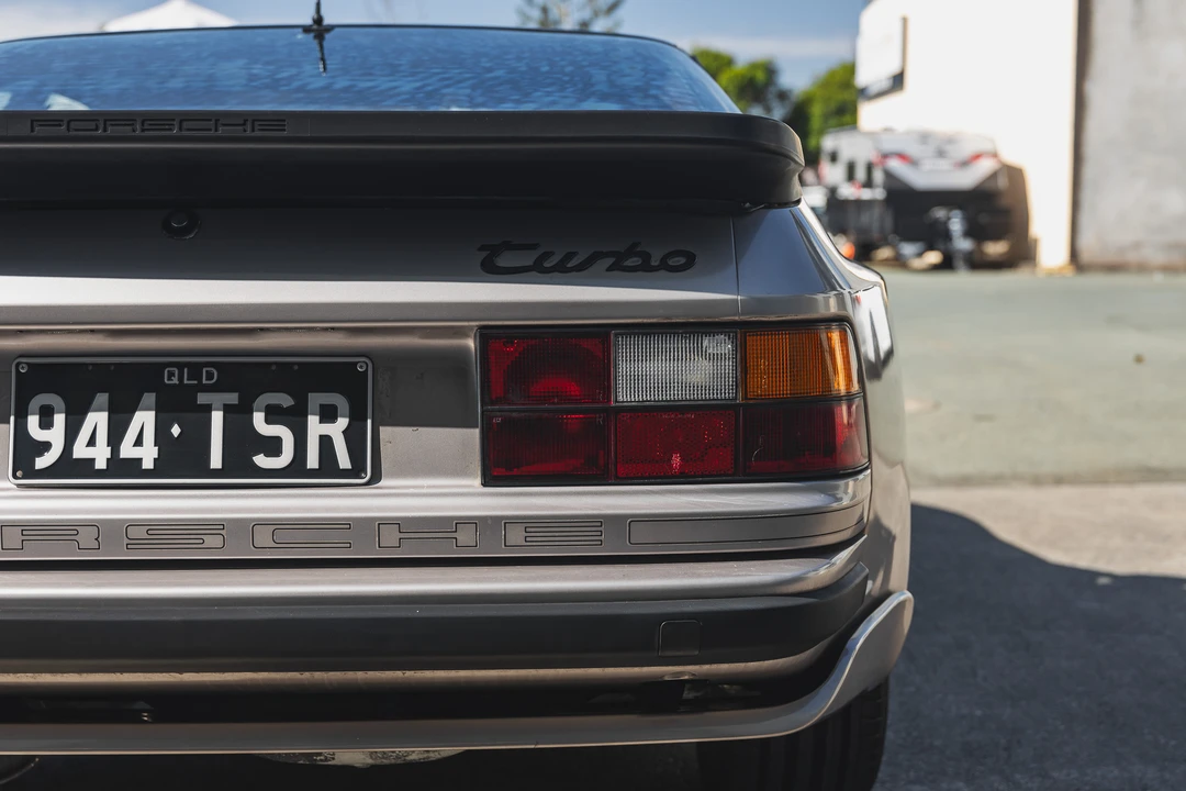 1988 Porsche 944 Turbo - Image 28 of 31