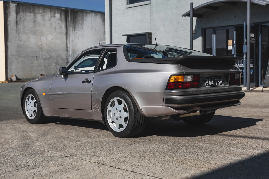 1988 Porsche 944 Turbo - Image 6 of 31