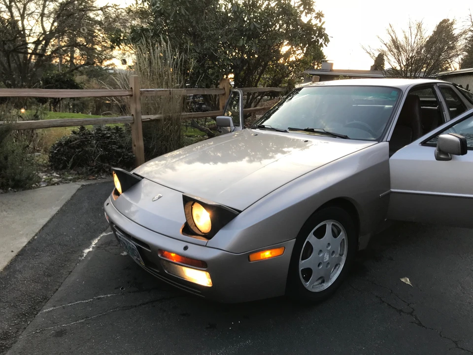 1988 Porsche 944 Turbo - Image 16 of 31
