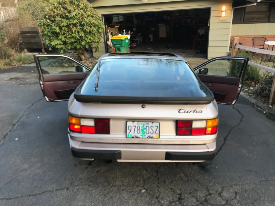 1988 Porsche 944 Turbo - Image 17 of 31