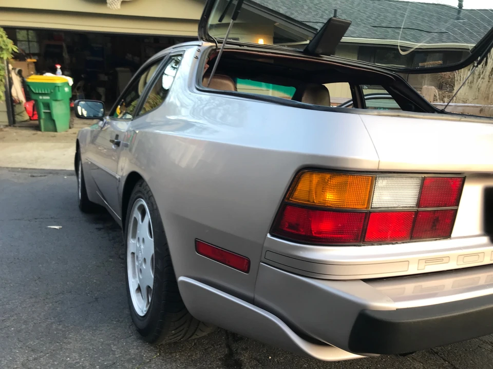 1988 Porsche 944 Turbo - Image 28 of 31