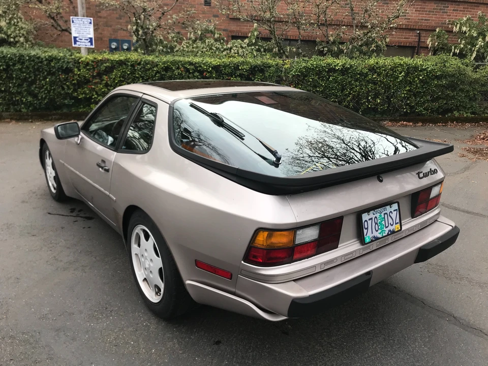1988 Porsche 944 Turbo - Image 10 of 31
