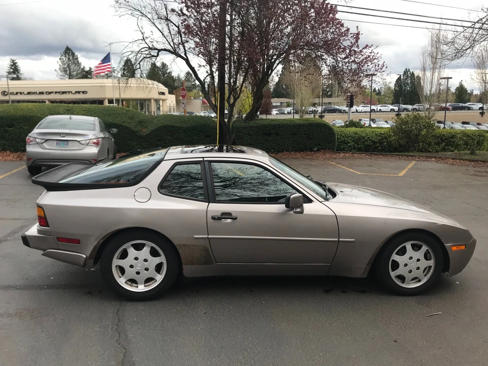 1988 Porsche 944 Turbo - Image 8 of 31