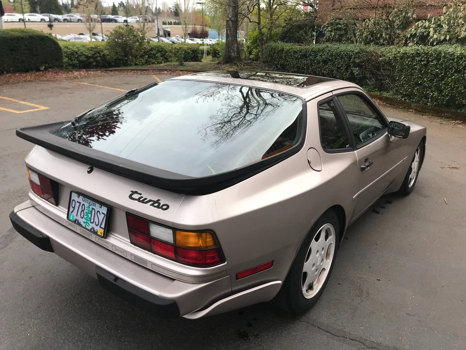1988 Porsche 944 Turbo - Image 9 of 31