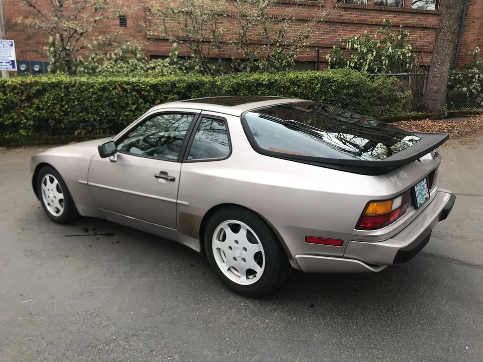 1988 Porsche 944 Turbo - Image 12 of 31