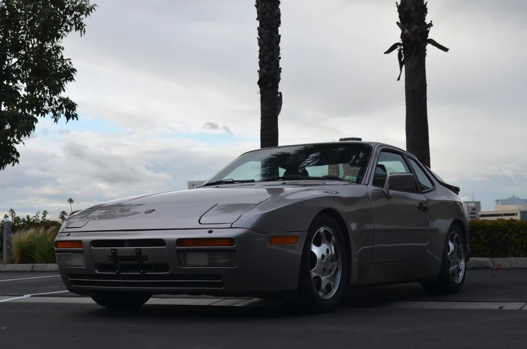 1988 Porsche 944 Turbo - Image 9 of 31