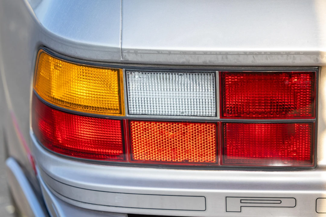 1988 Porsche 944 Turbo - Image 18 of 31