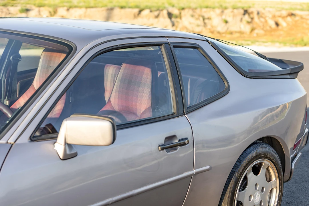 1988 Porsche 944 Turbo - Image 15 of 31