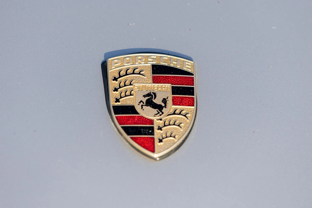 1988 Porsche 944 Turbo - Image 13 of 31