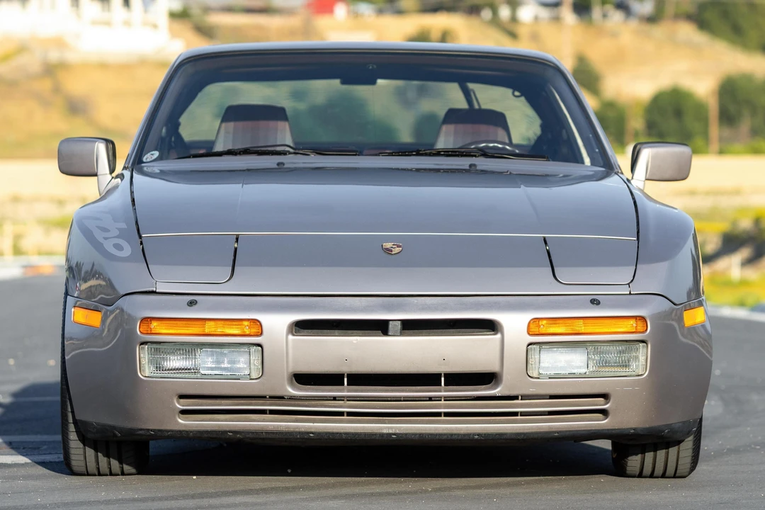 1988 Porsche 944 Turbo - Image 2 of 31