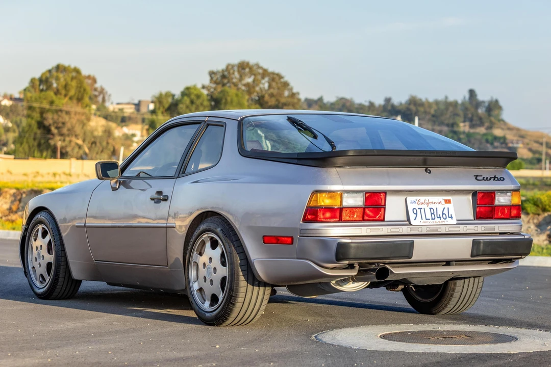 1988 Porsche 944 Turbo - Image 4 of 31