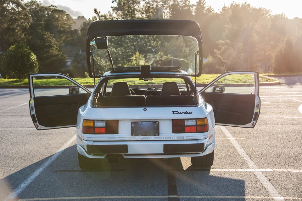 1988 Porsche 944 Turbo - Image 17 of 31