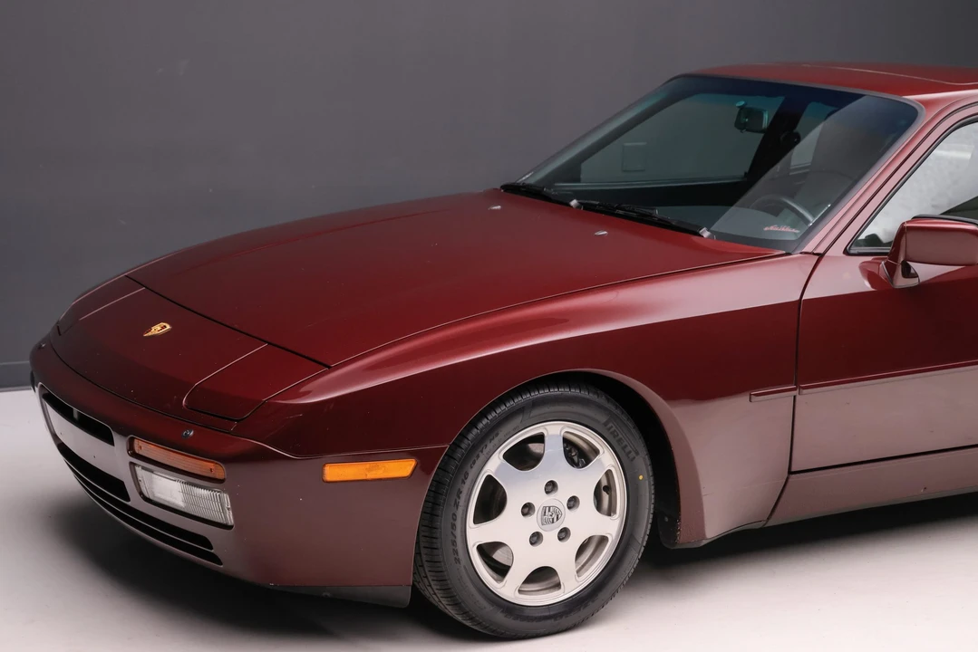 1988 Porsche 944 Turbo - Image 27 of 31