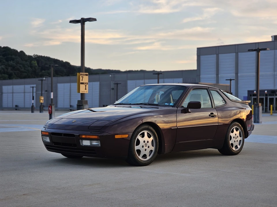 1988 Porsche 944 Turbo S - Image 25 of 31