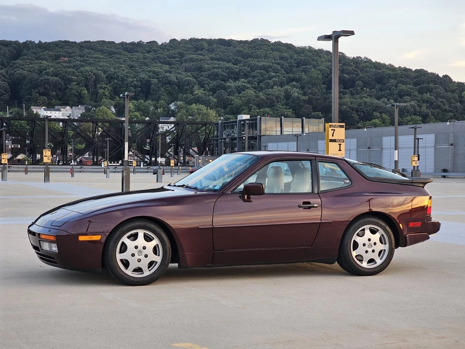 1988 Porsche 944 Turbo S - Image 27 of 31
