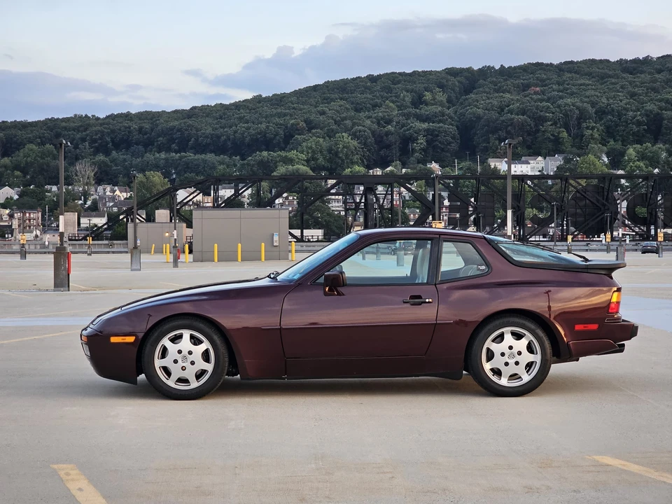 1988 Porsche 944 Turbo S - Image 26 of 31