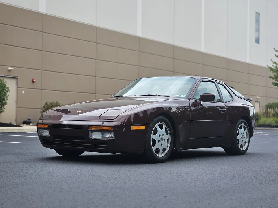 1988 Porsche 944 Turbo S - Image 24 of 31