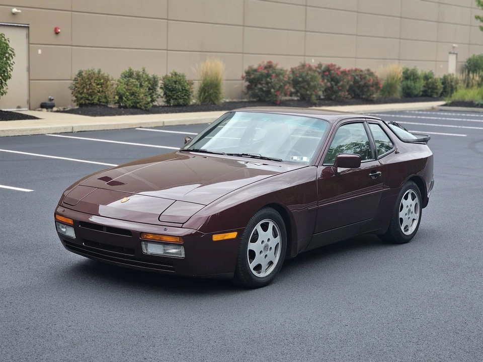 1988 Porsche 944 Turbo S - Image 23 of 31
