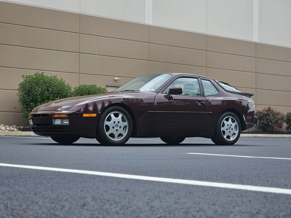 1988 Porsche 944 Turbo S - Image 7 of 31