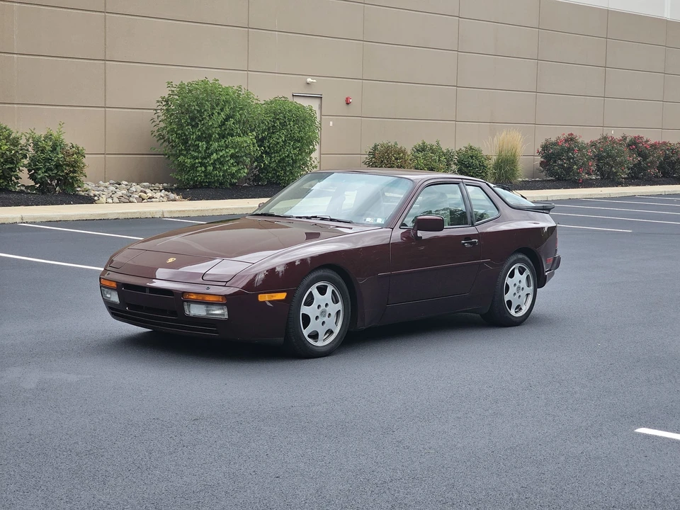 1988 Porsche 944 Turbo S - Image 6 of 31