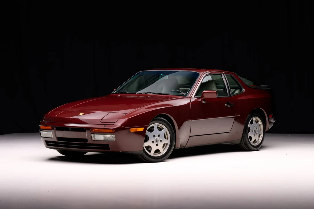 1988 Porsche 944 Turbo - Image 2 of 31