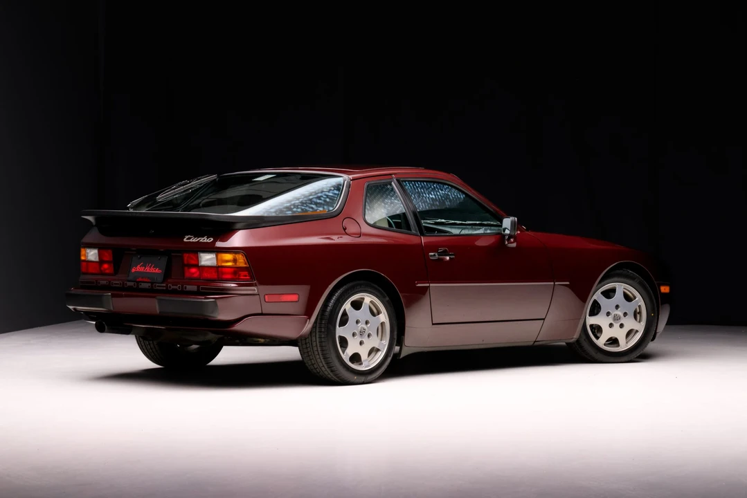 1988 Porsche 944 Turbo - Image 9 of 31
