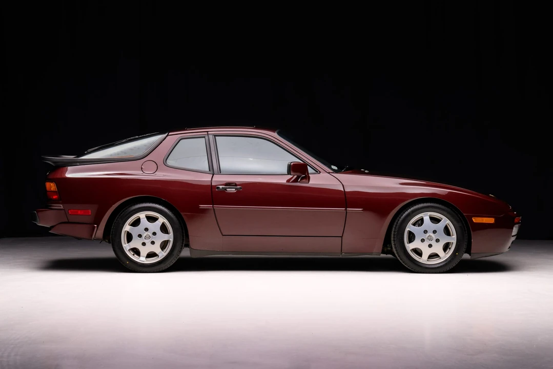 1988 Porsche 944 Turbo - Image 10 of 31