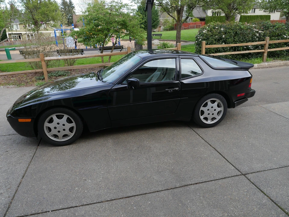 1988 Porsche 944 Turbo - Image 11 of 31