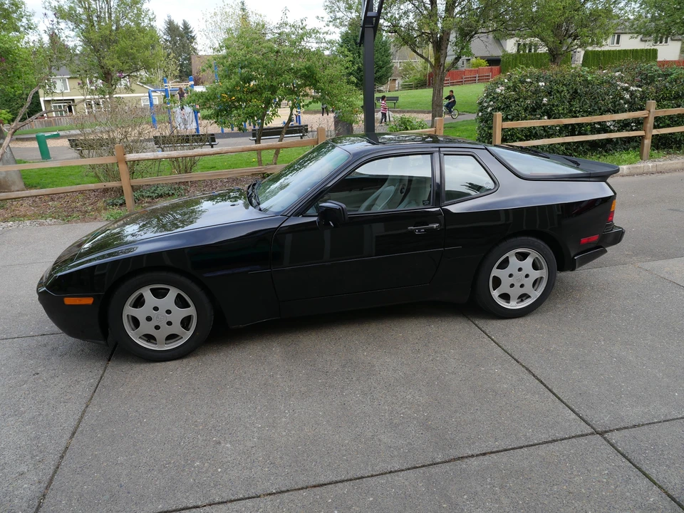 1988 Porsche 944 Turbo - Image 12 of 31