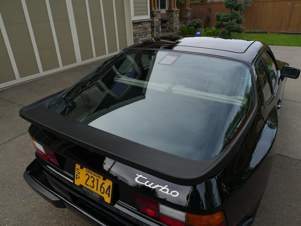 1988 Porsche 944 Turbo - Image 16 of 31