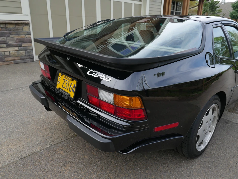 1988 Porsche 944 Turbo - Image 17 of 31