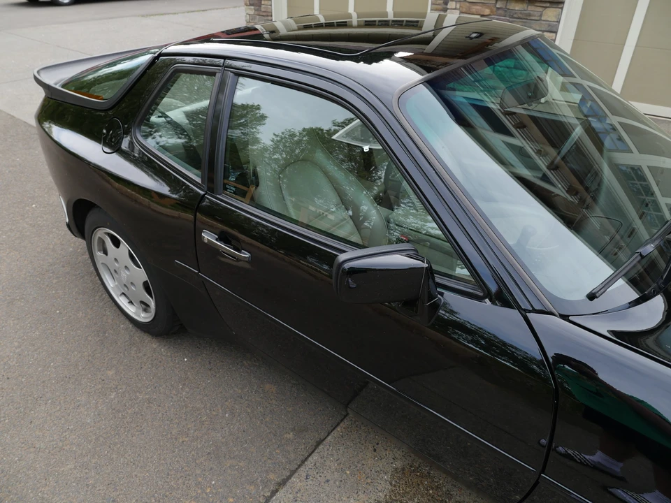 1988 Porsche 944 Turbo - Image 27 of 31