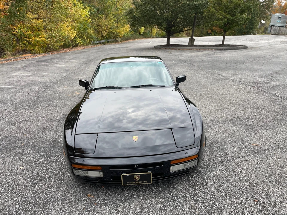 1988 Porsche 944 Turbo - Image 9 of 31