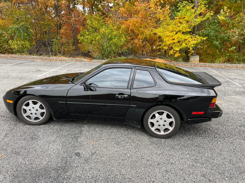 1988 Porsche 944 Turbo - Image 3 of 31