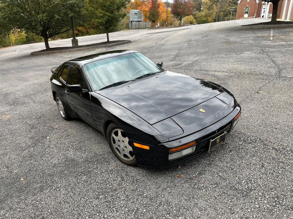 1988 Porsche 944 Turbo - Image 8 of 31