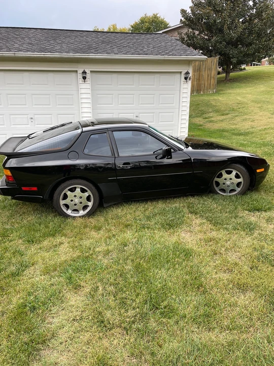 1988 Porsche 944 Turbo - Image 15 of 31
