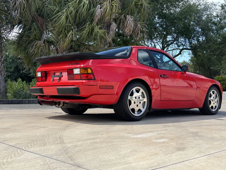 1988 Porsche 944 Turbo - Image 7 of 31