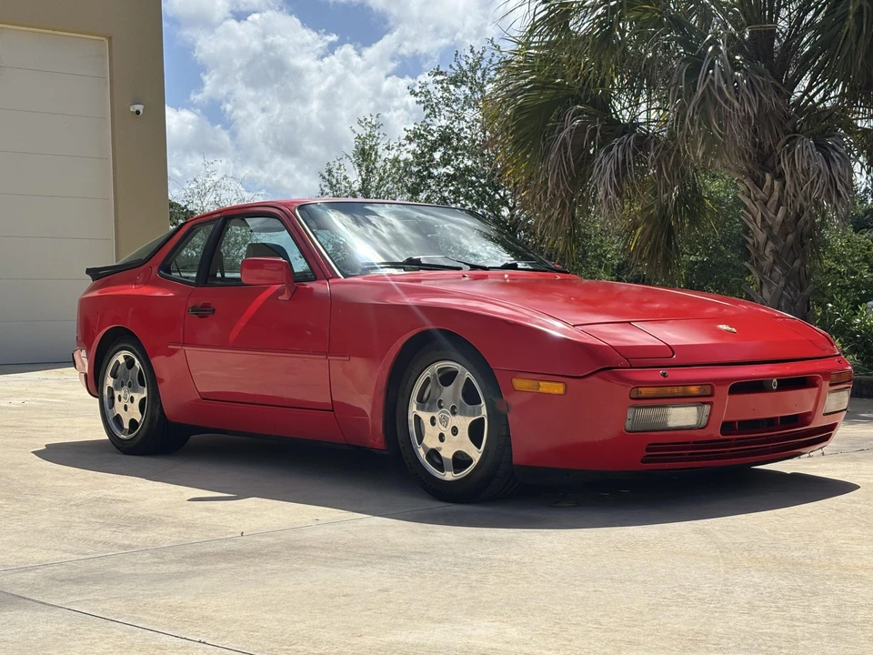 1988 Porsche 944 Turbo - Image 9 of 31