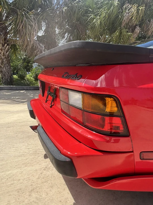 1988 Porsche 944 Turbo - Image 15 of 31