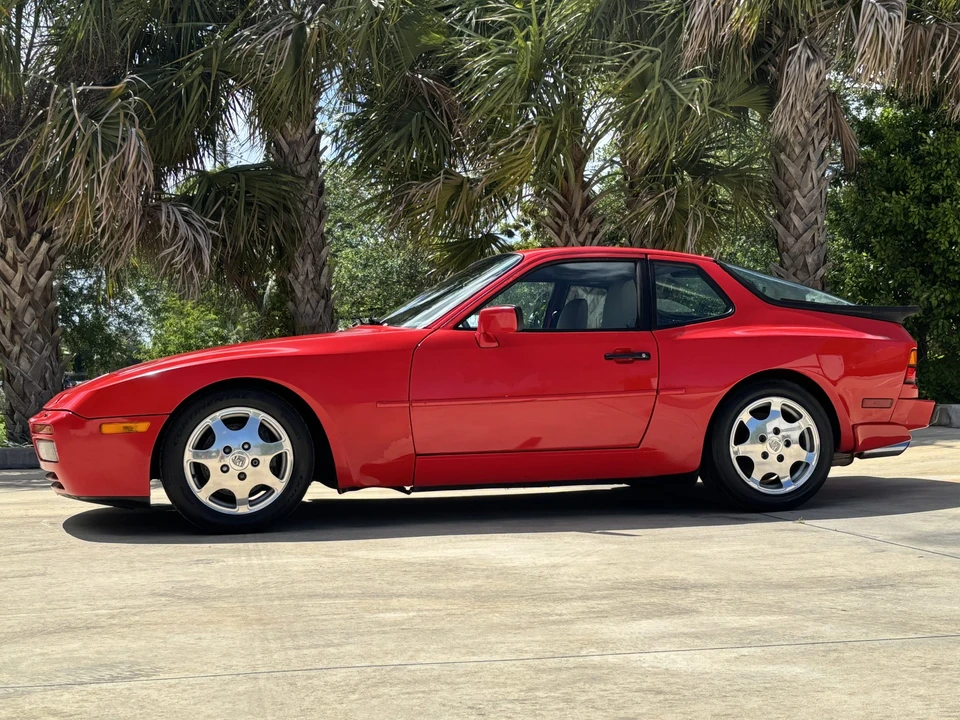 1988 Porsche 944 Turbo - Image 4 of 31