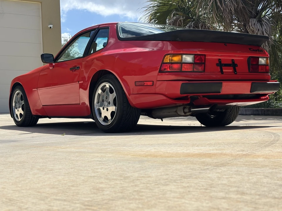 1988 Porsche 944 Turbo - Image 6 of 31