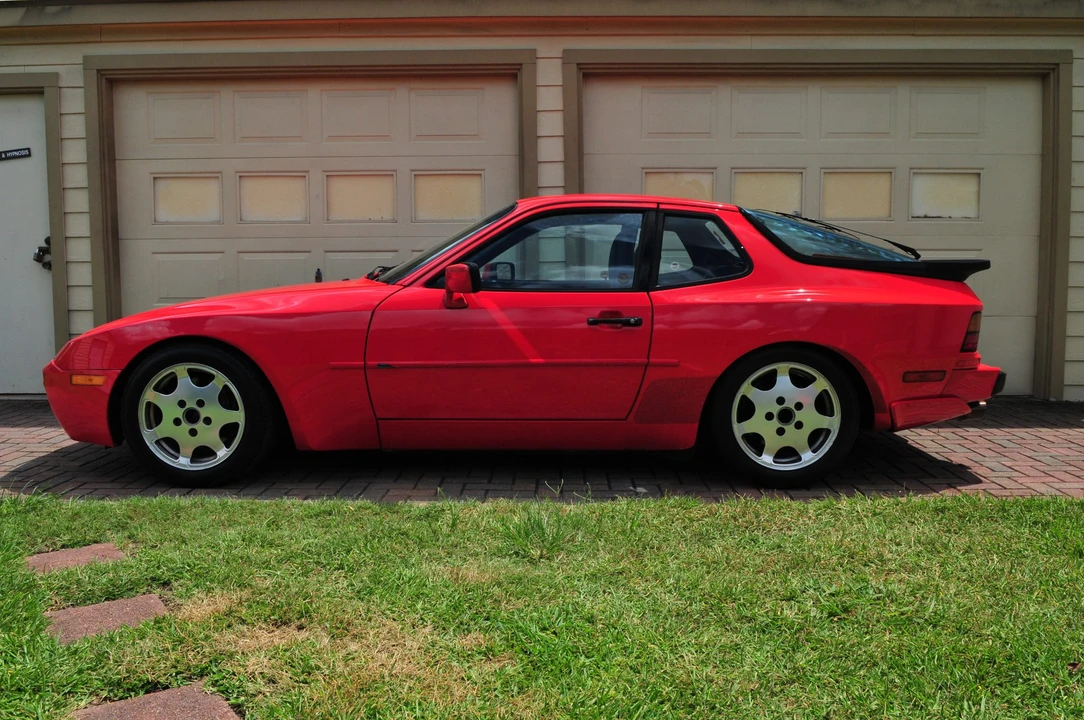 1988 Porsche 944 Turbo - Image 4 of 31