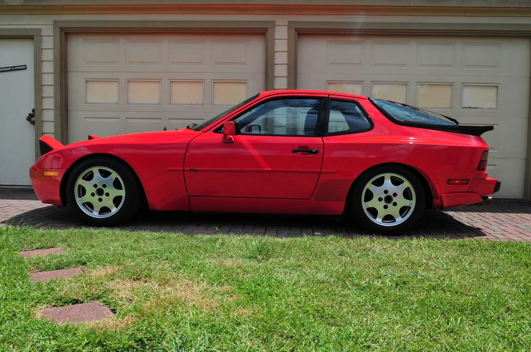 1988 Porsche 944 Turbo - Image 24 of 31