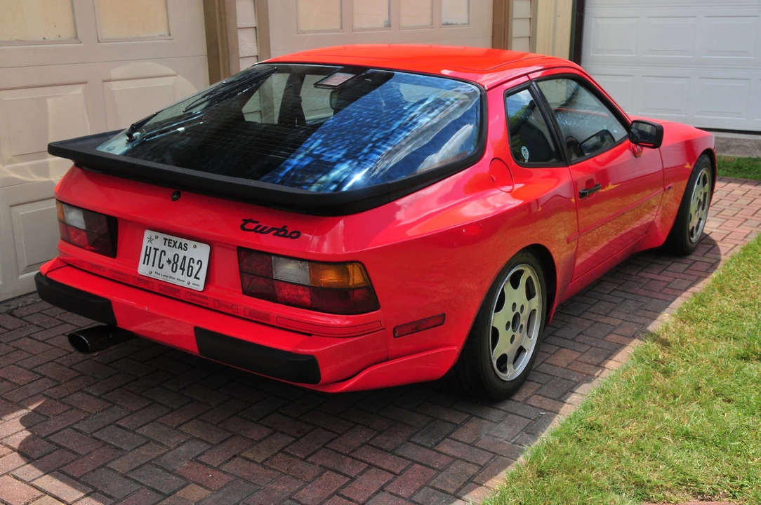 1988 Porsche 944 Turbo - Image 9 of 31