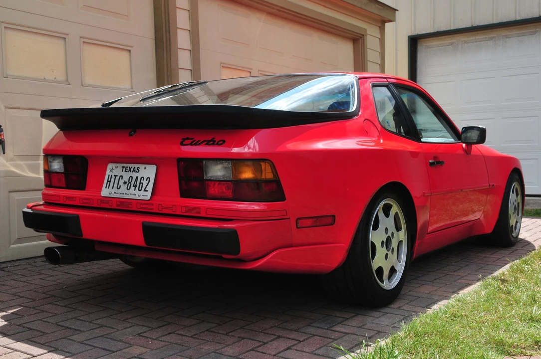 1988 Porsche 944 Turbo - Image 10 of 31