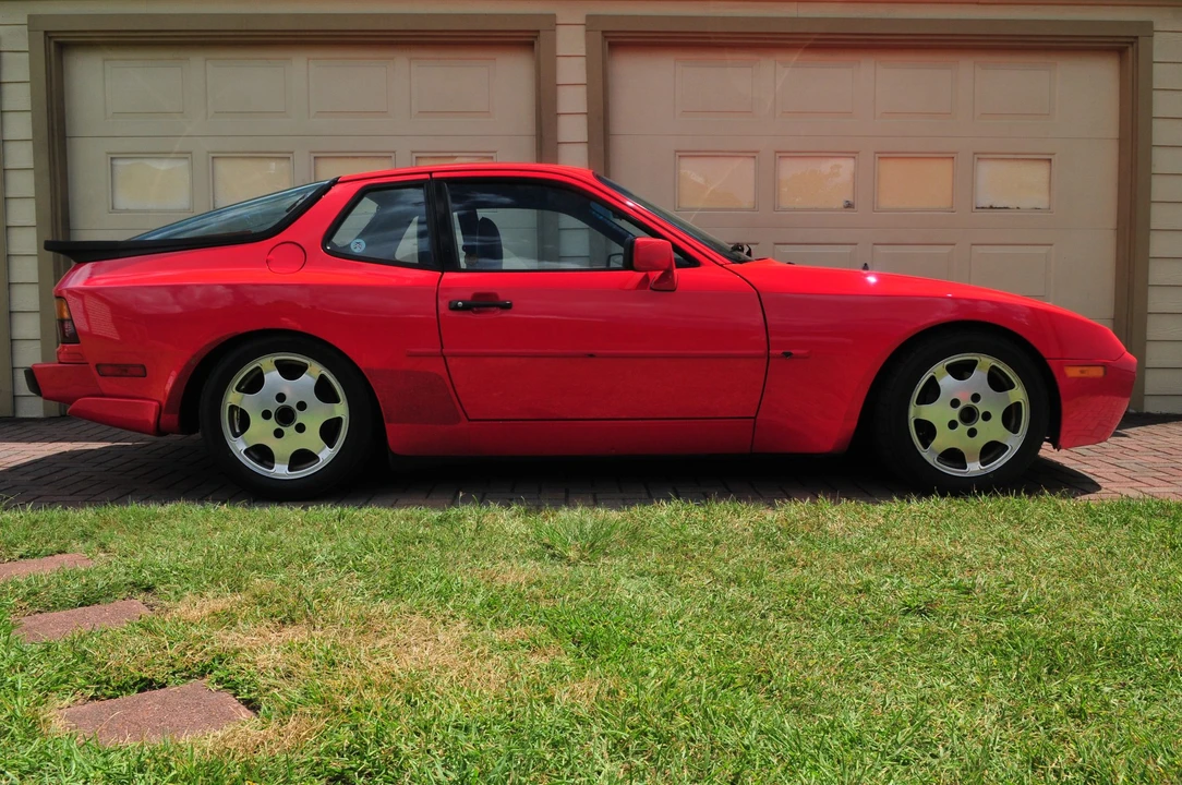 1988 Porsche 944 Turbo - Image 13 of 31