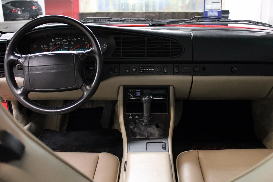 1988 Porsche 944 Turbo - Image 23 of 31