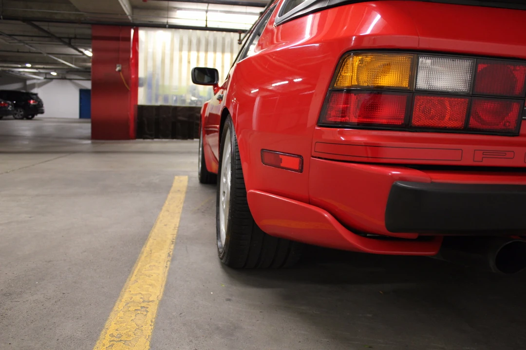 1988 Porsche 944 Turbo - Image 11 of 31