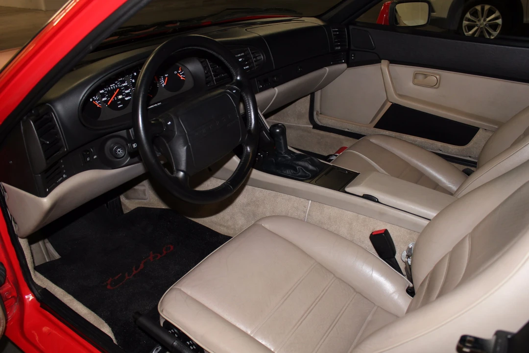 1988 Porsche 944 Turbo - Image 24 of 31
