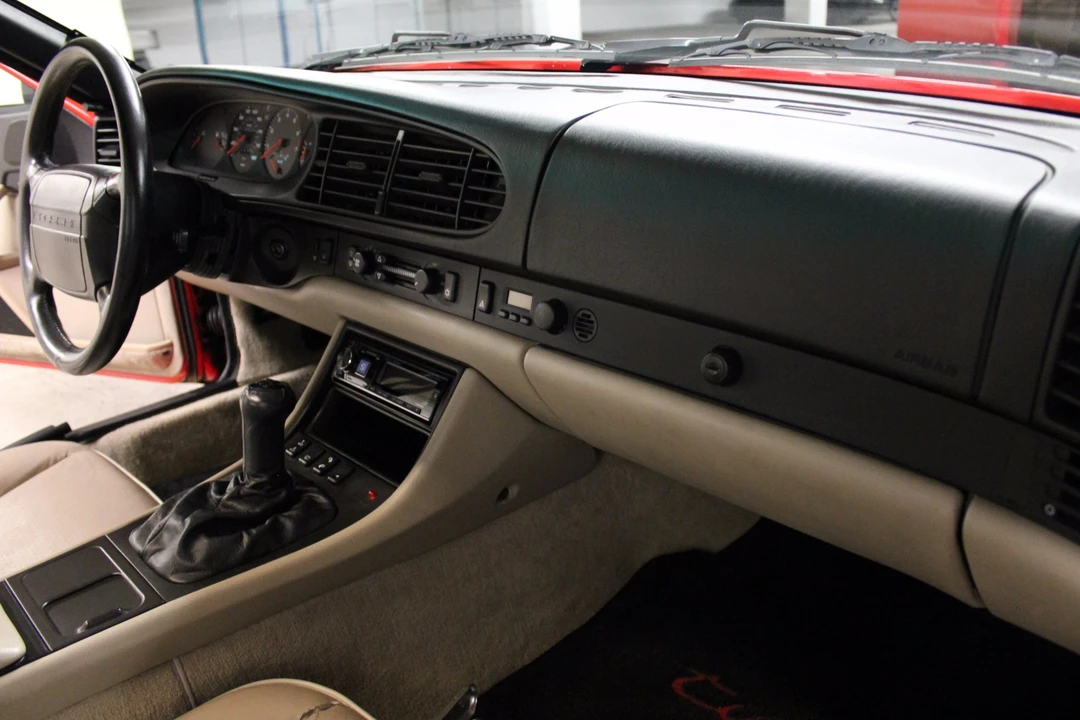 1988 Porsche 944 Turbo - Image 27 of 31